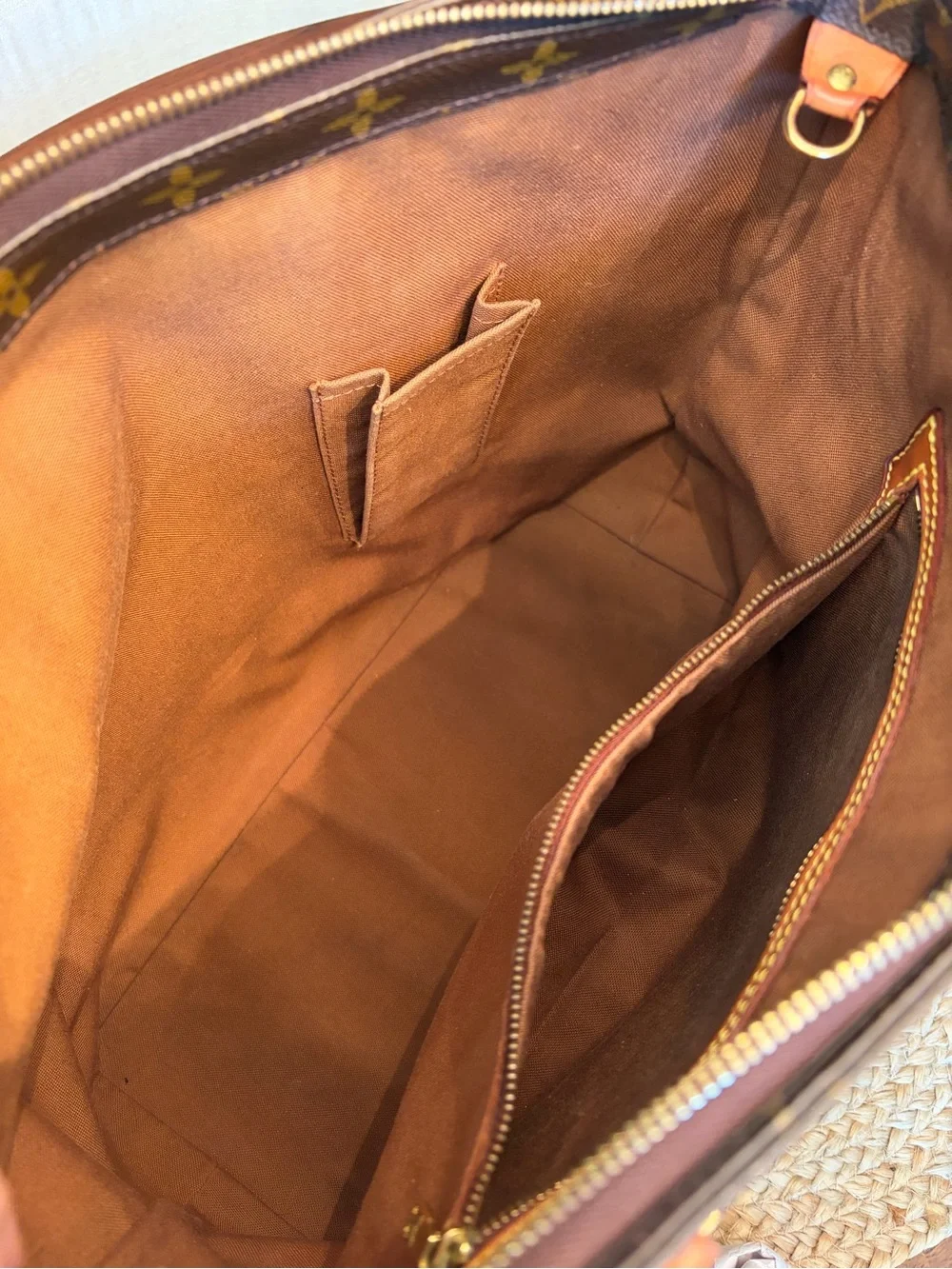 Louis Vuitton iconic lv
